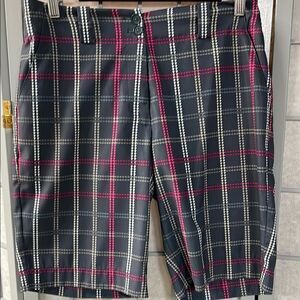 Nike Women’s Nike Golf Dri-Fit UV Protection Plaid Print Shorts Size 4